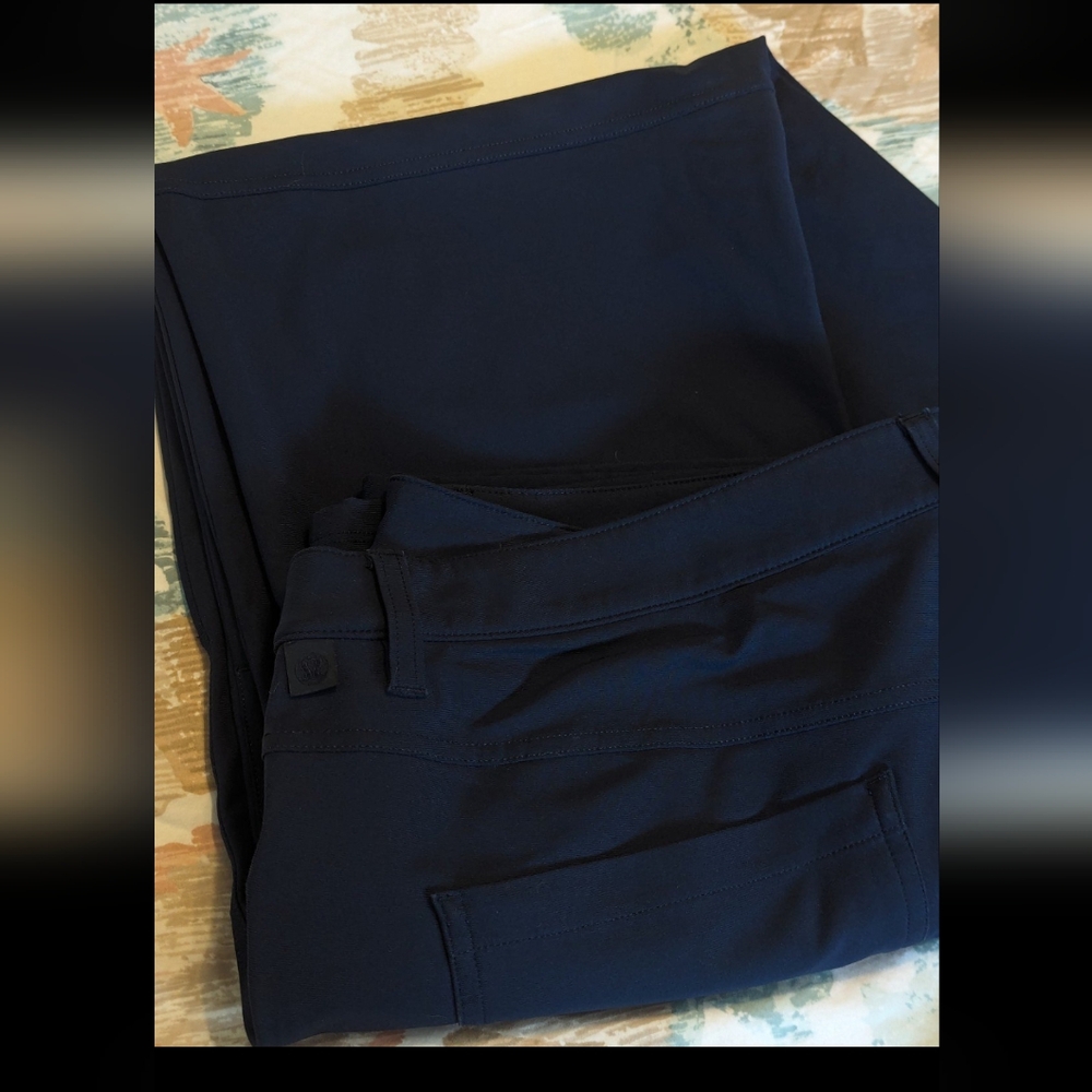 Lululemon ABC Pant Classic *Warpstreme - Picture 7 of 7